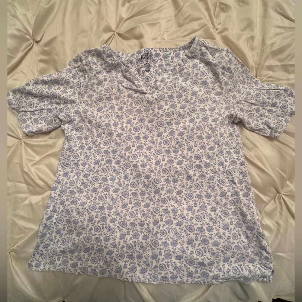 Croft & Barrow Blue Floral Blouse